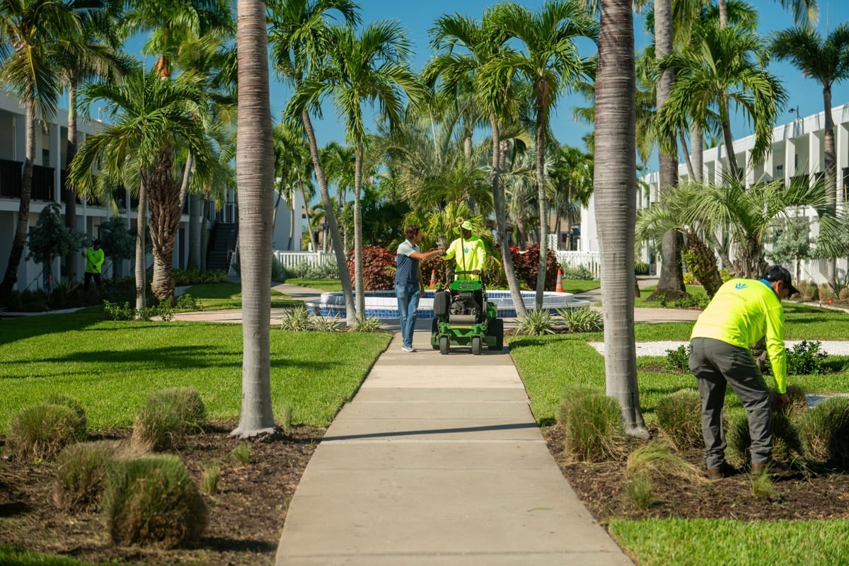 Commercial maintenance property crew property manager