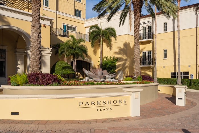 commercial property entrance landscaping