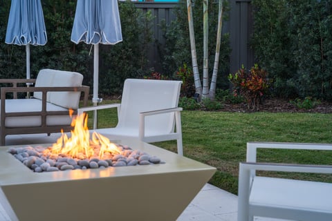 Residential landscape maintenance back yard grass 3