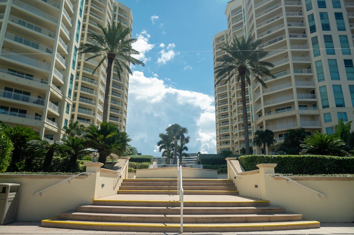 commercial hoa landscape beds 2