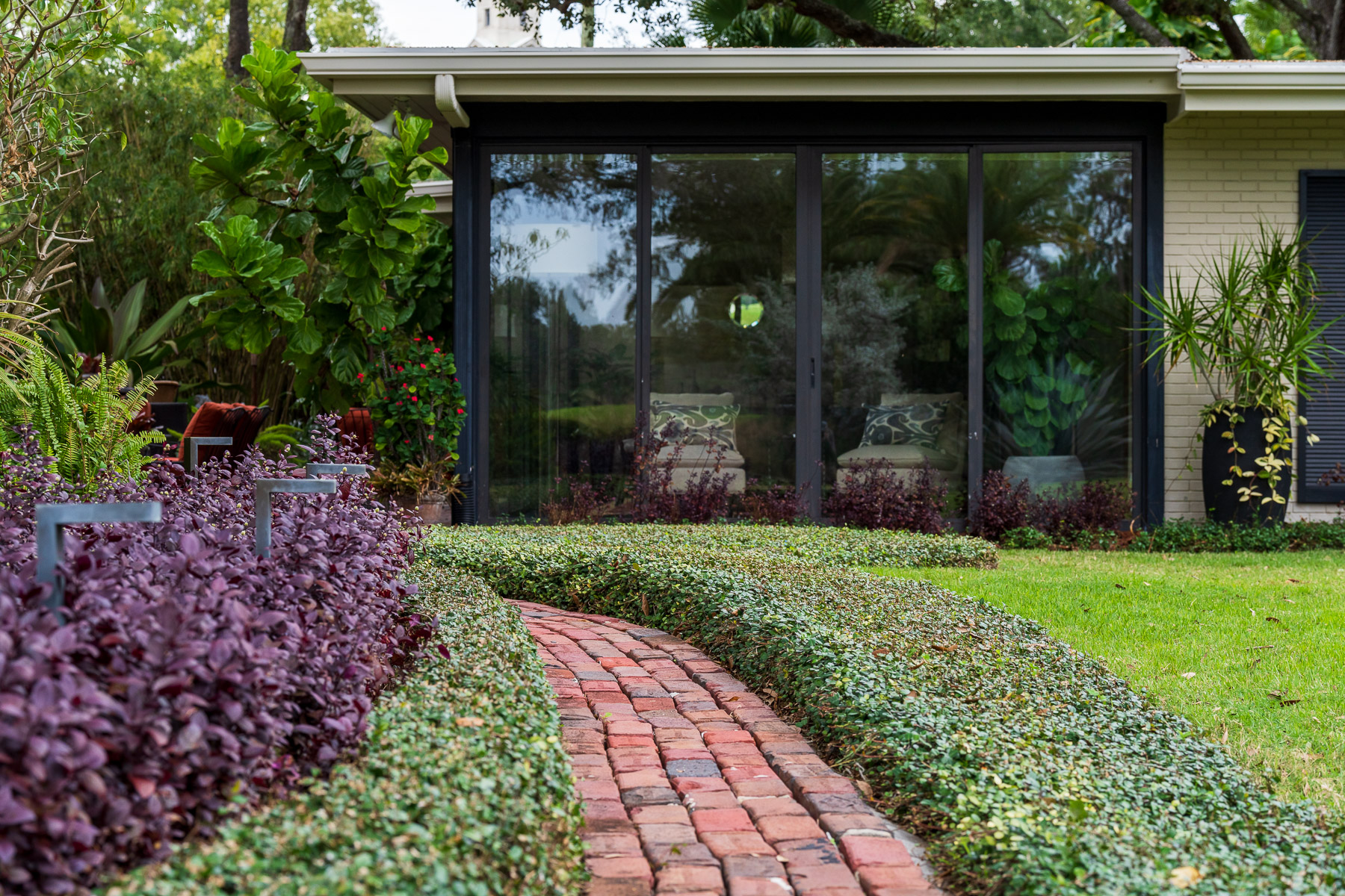 residential landscaping beds along front walkway 